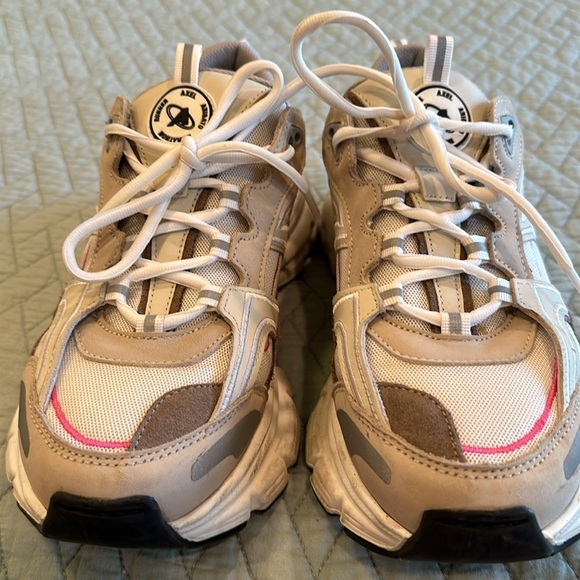 Axel Arigato Marathon Runner - Size 8.5 - Picture 4 of 11